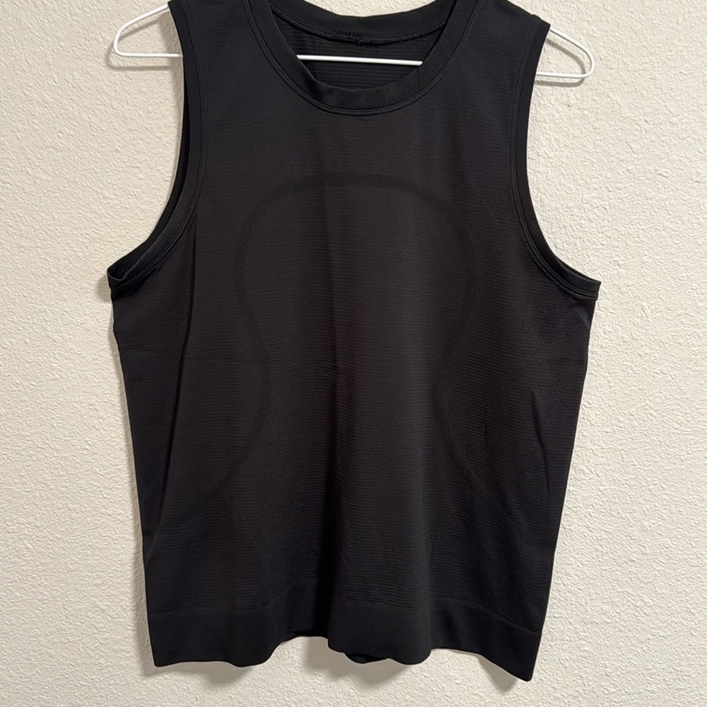 Lululemon relaxed fit swiftly muscle tank